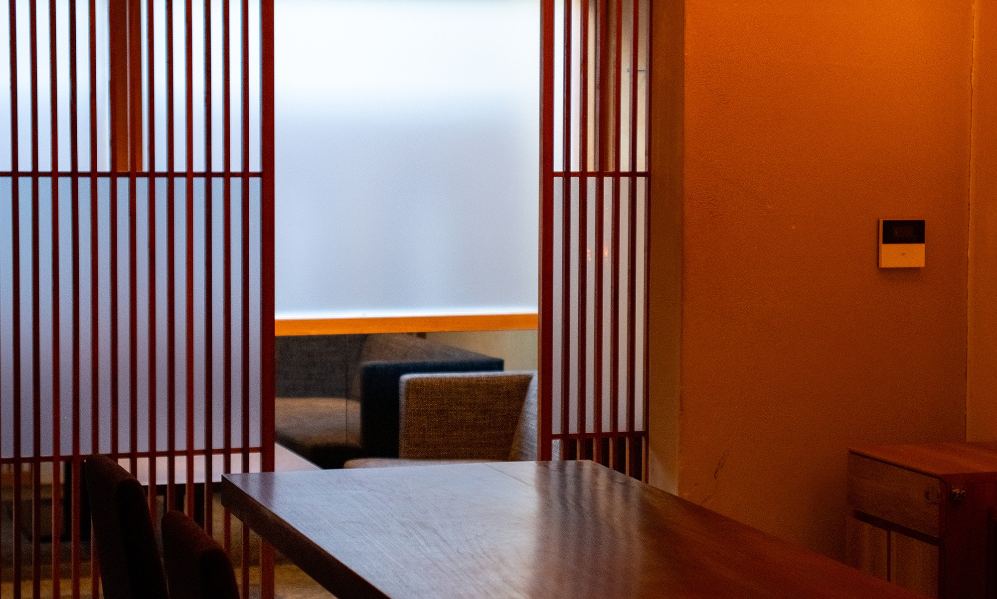 燈裏 店内